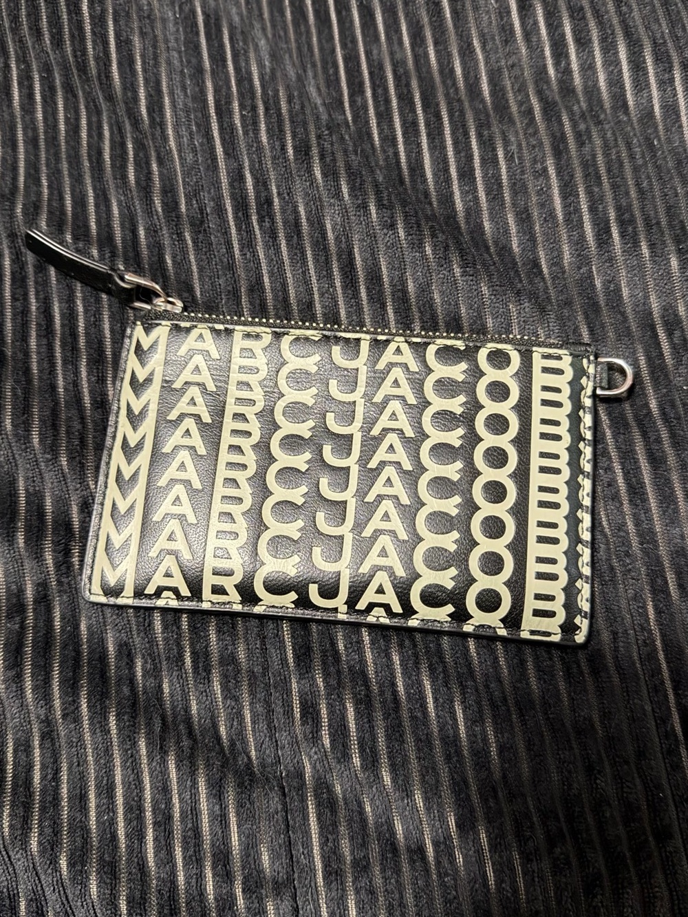 Marc Jacobs Black & Cream Logo Zip Pouch Wallet